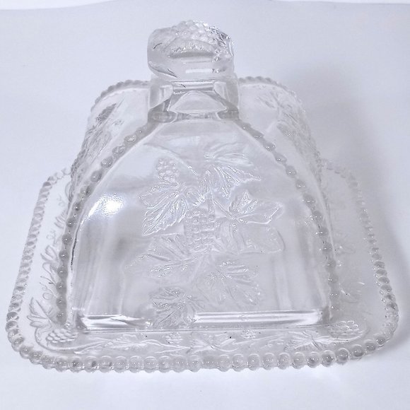 Vintage Pressed Glass Covered Plate‎ with Berry Vines and leaves  #1016 - Picture 2 of 11